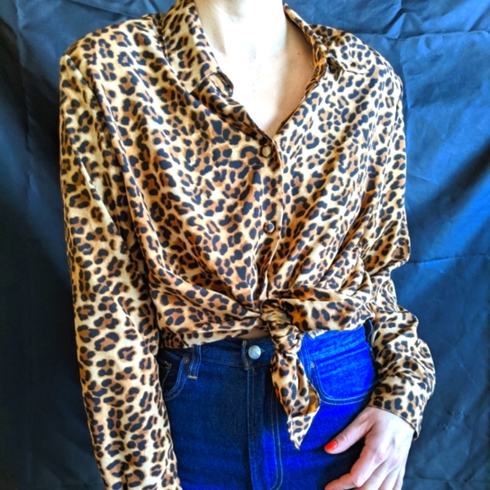 Vintage 80s Leopard Animal Print Silk-feel Blouse